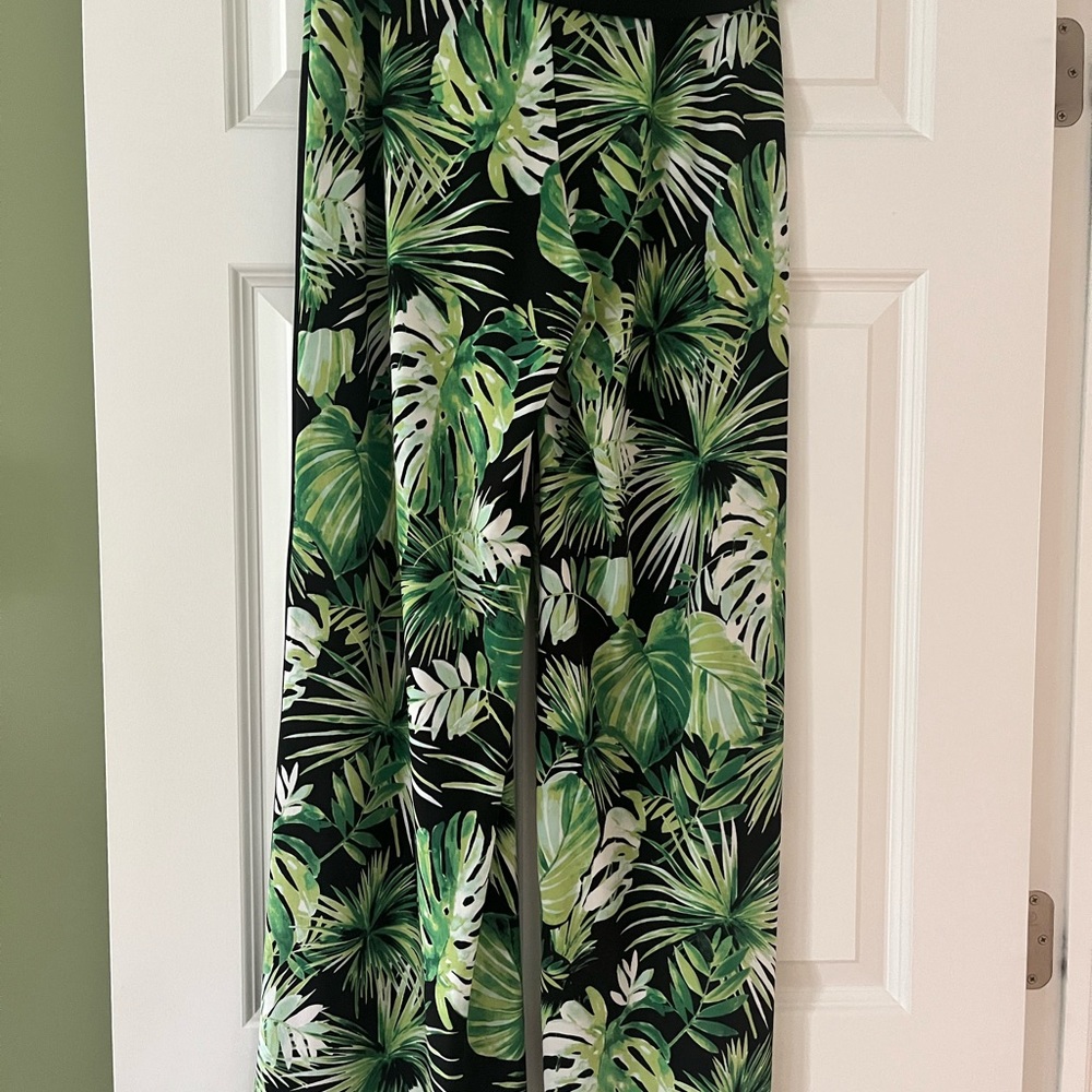 WHBM Banana Leaf Palm Printed Wide Leg Pant